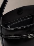 Μαύρο Τσάντα Laptop Bucket Με Κούμπωμα  Γυναίκα