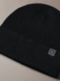 Black Cashmere Emblem Logo Beanie  Men