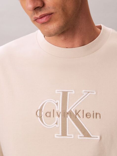Λευκό T-shirt Με Άνετη Γραμμή Και Λογότυπο Appliqué  Άνδρας
