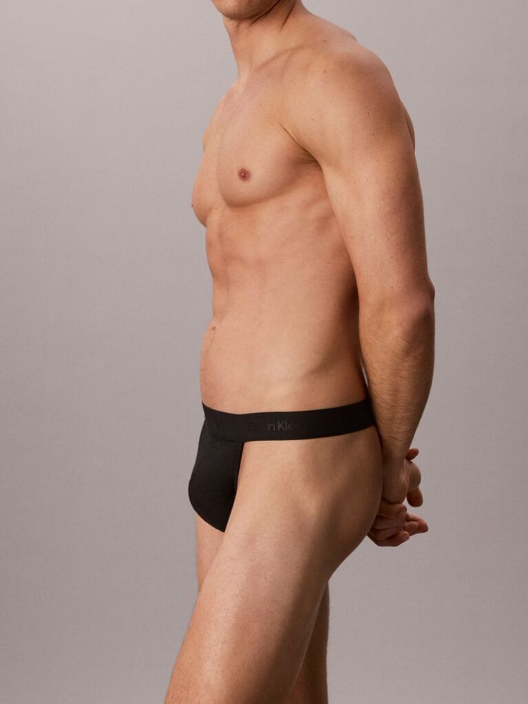 Black Thong - Sculpt Lace  Men