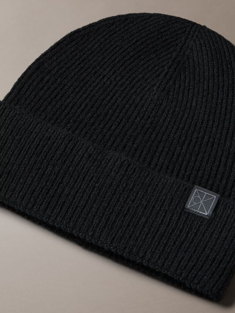 Black Cashmere Emblem Logo Beanie  Men