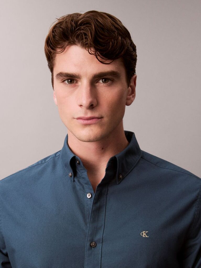Blue Solid Classic Oxford Button-Down Shirt  Men