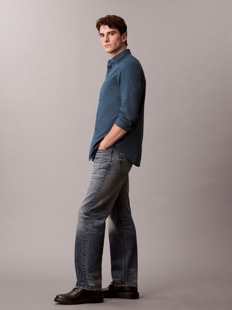 Blue Solid Classic Oxford Button-Down Shirt  Men