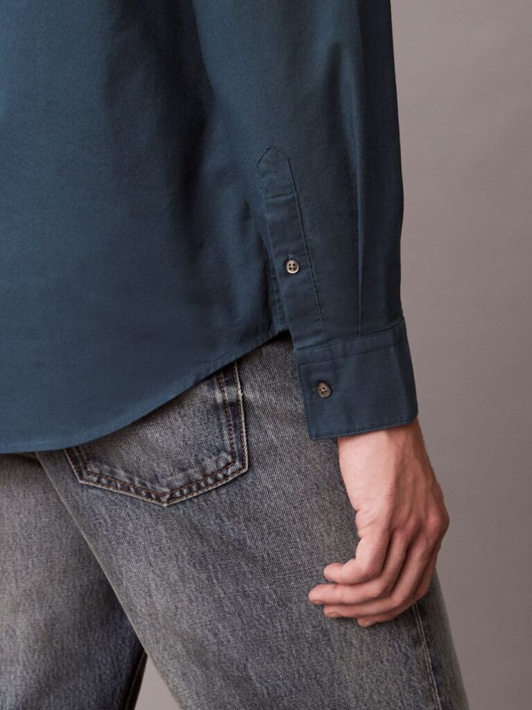 Blue Solid Classic Oxford Button-Down Shirt  Men